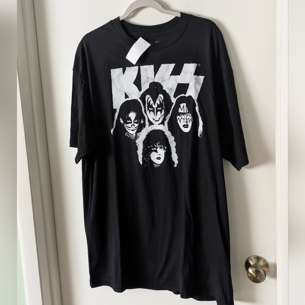 KISS T-shirt  NEW  XLT